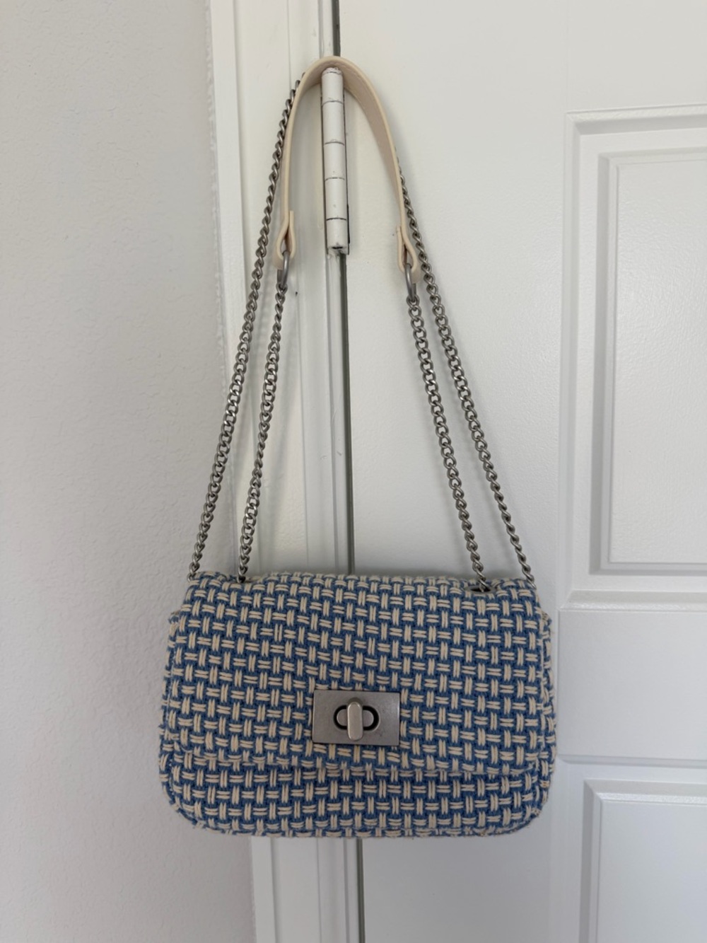 H&M Blue and Cream Woven Shoulder Bag with Chain Strap